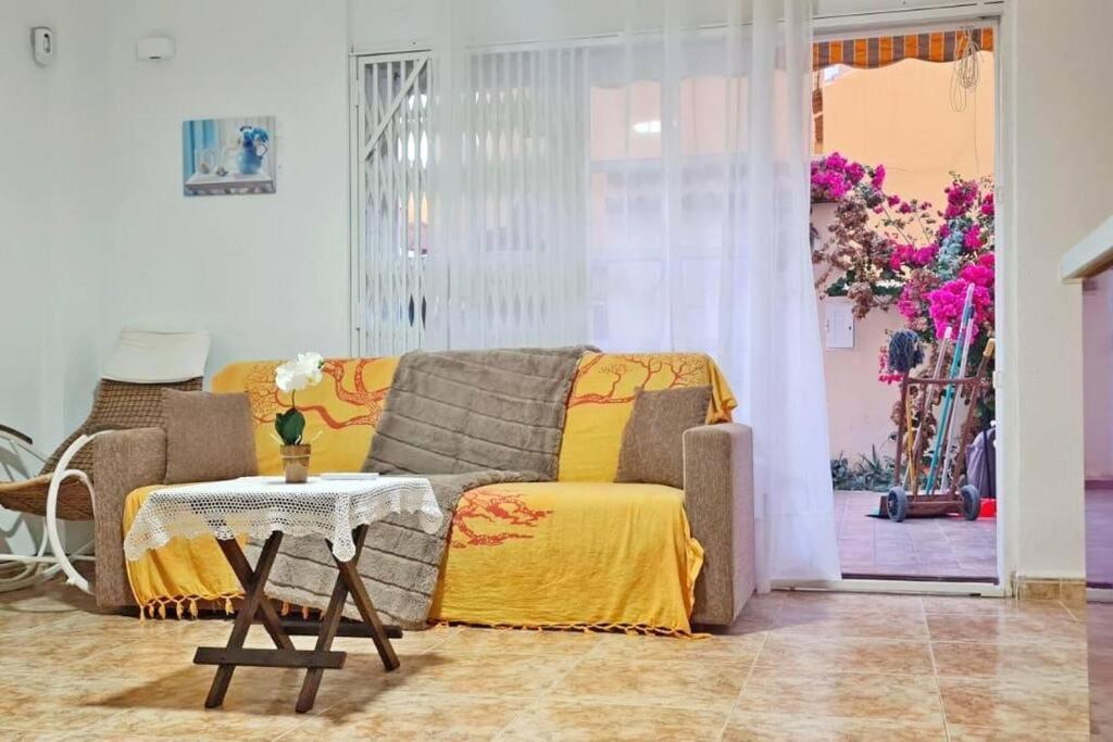 Appartamento Mar Azul Adosado, Patio Y Solarium Torrevieja Esterno foto