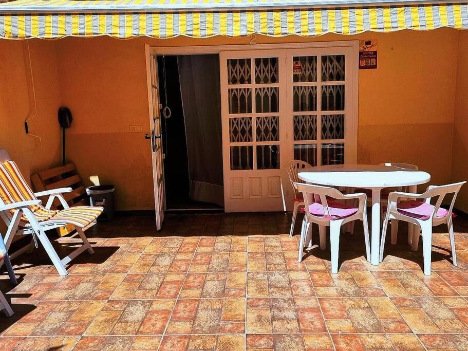 Appartamento Mar Azul Adosado, Patio Y Solarium Torrevieja Esterno foto